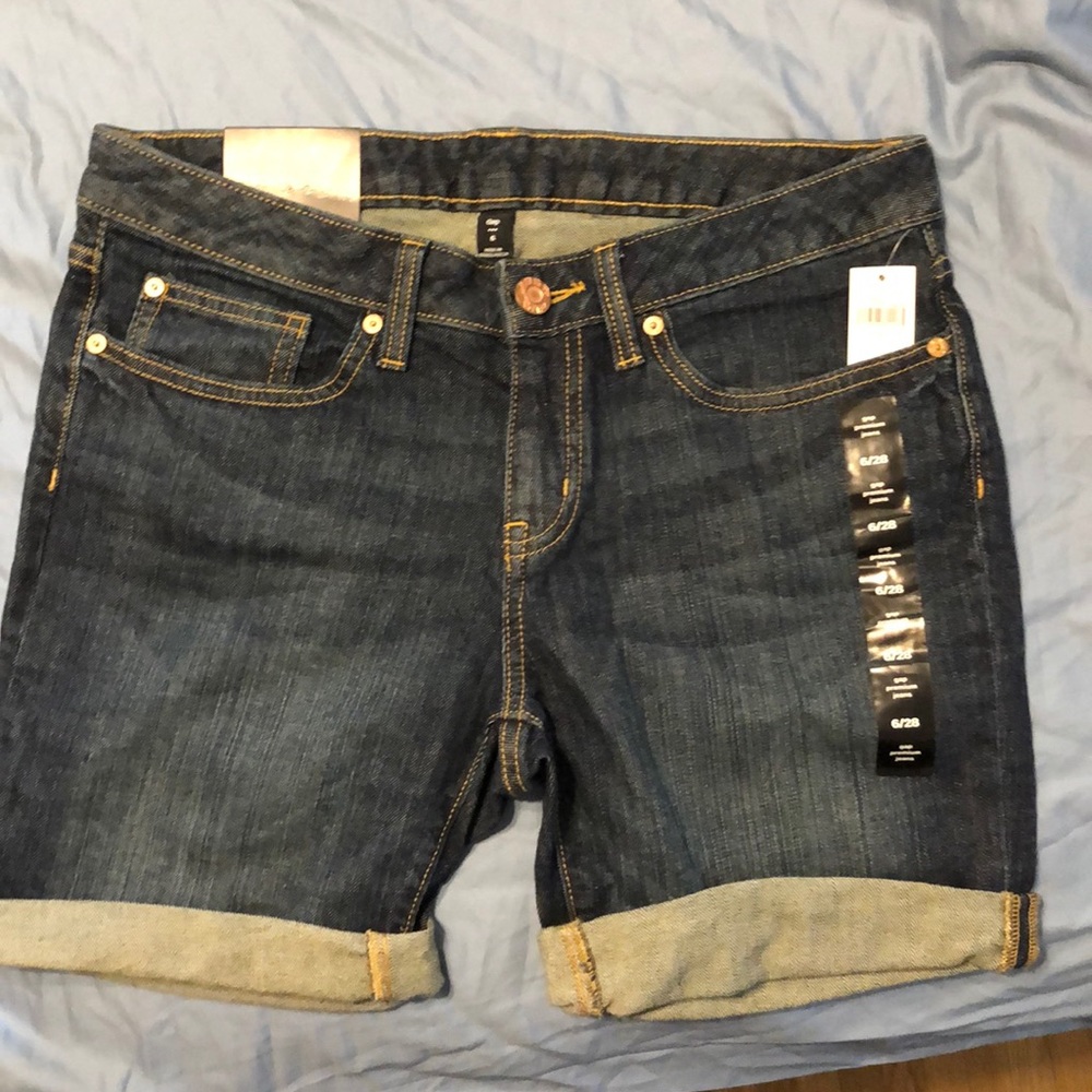 Gap denim shorts NWT